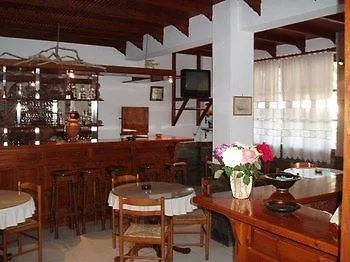 Castello Hotel *