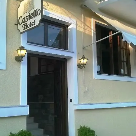 Castello מלון