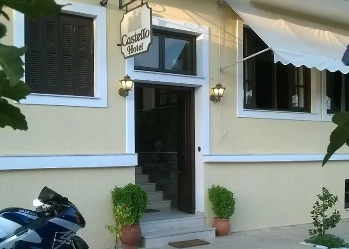 Castello فندق